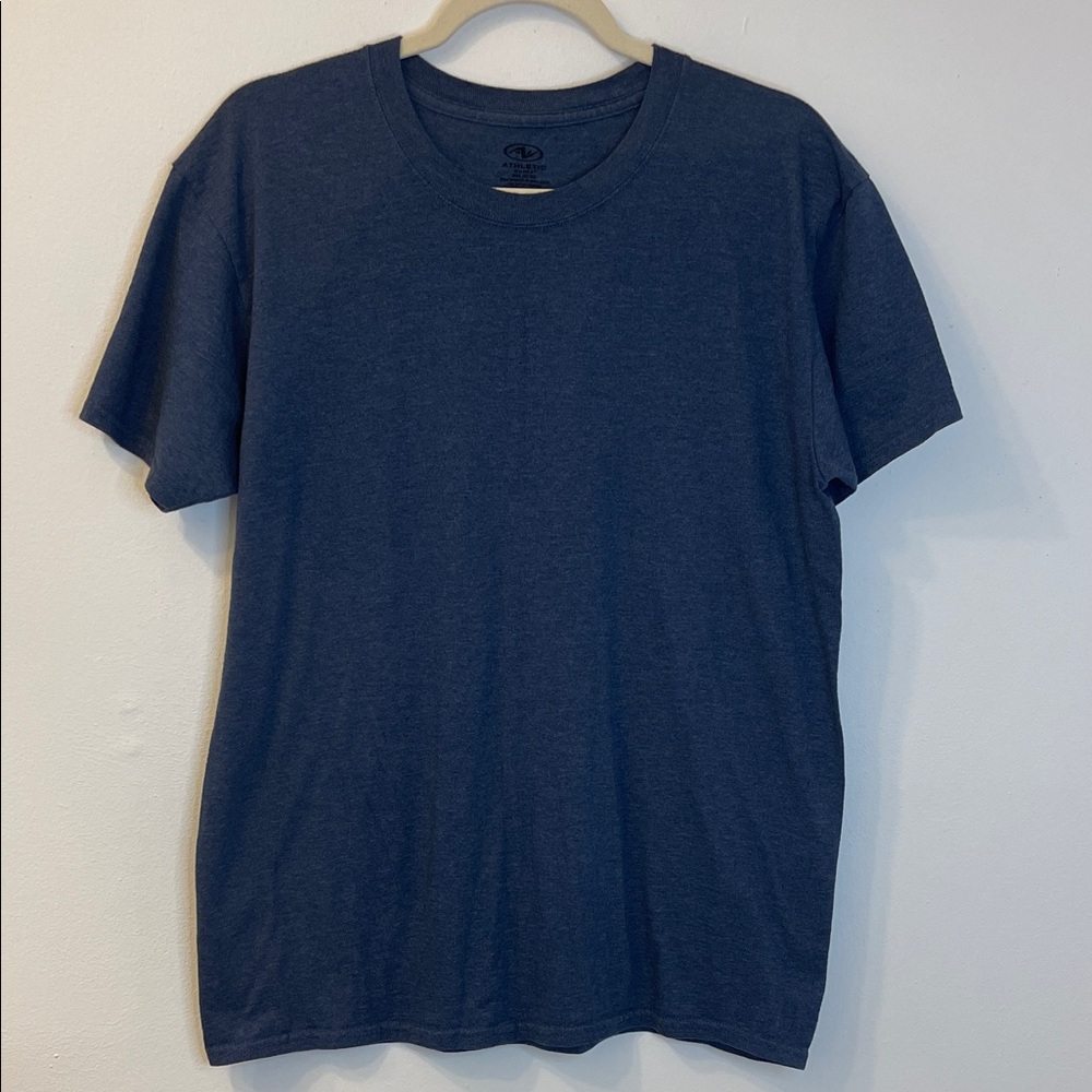 Athletic Works Navy Short Sleeve Tee Size Medium EUC